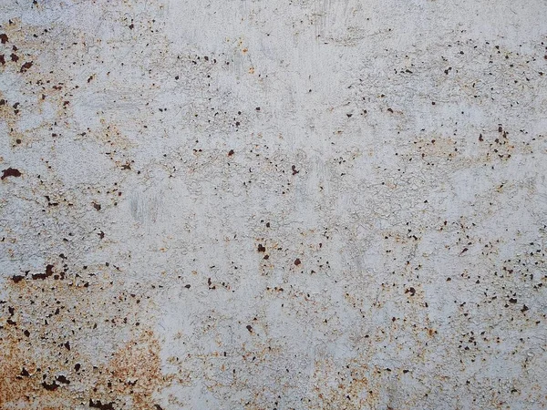 Eski paslı metal levha