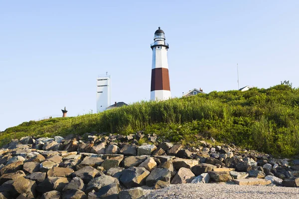 Die Rückseite Des Leuchtturms Von Montauk Mit Der Felsstützwand Die — Stockfoto