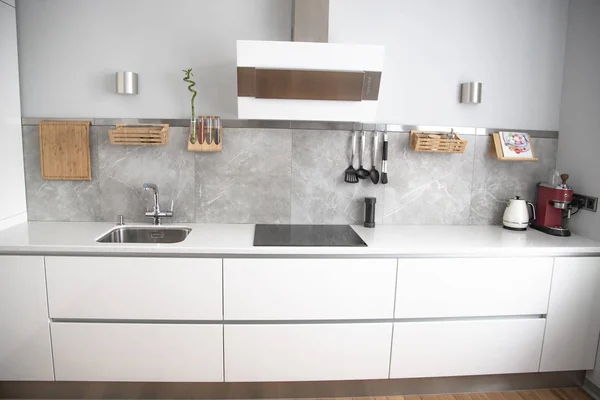 Perfect white kitchen with a gray interior — Stock Photo, Image