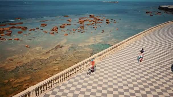 Luftaufnahme der mascagni terrasse in livorno, toskana, italien — Stockvideo