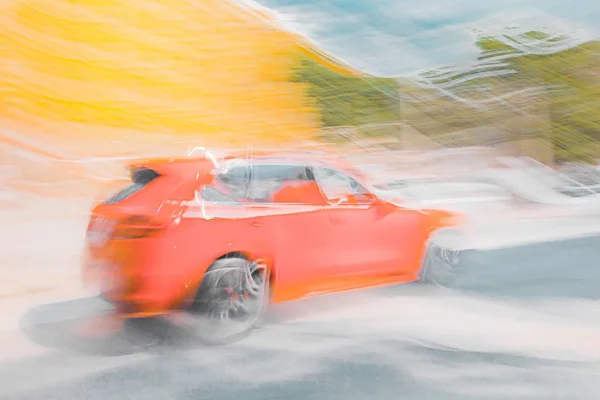冷凍速度 - 赤い Suv — ストック写真