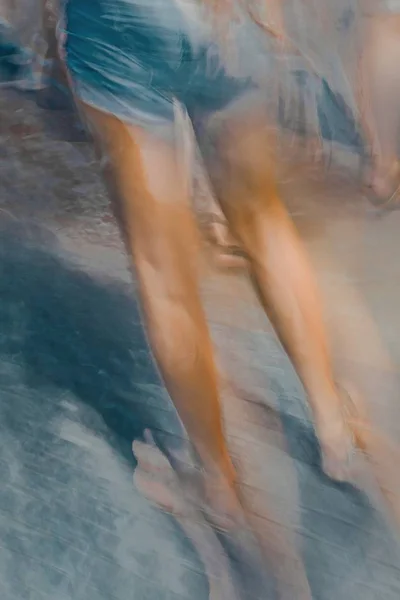 Абстрактний експресіонізм - жіночі ноги . — стокове фото