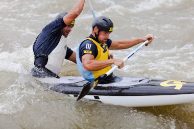 Bratislava-Cunovo, Slovakya-13 Ağustos-15 2010: ECA Avrupa Kano slalom Şampiyonası 2010