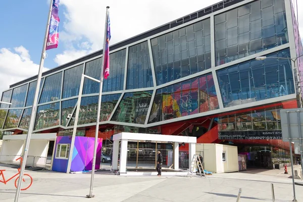 Bratislava, Slovakya - 7 Mayıs 2019 : Giriş kapılarına hazırlık - Hokey Dünya Şampiyonası'na 3 gün kala