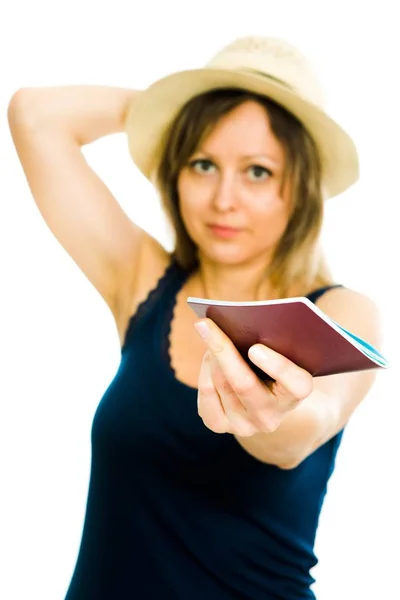 Mulher loira turista de verão com chapéu vestindo singlet azul . — Fotografia de Stock