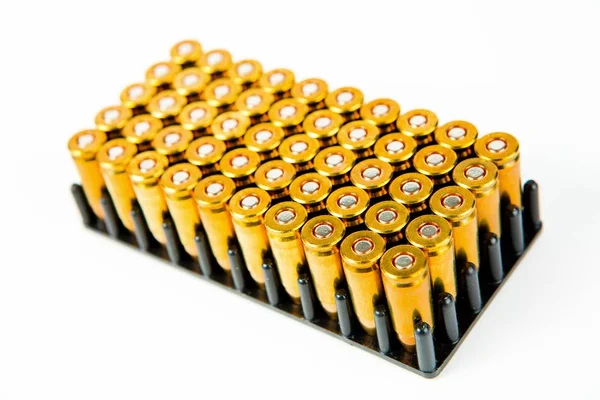 Κουτί των 50 τεμαχίων πυρομαχικών όπλου 9 χιλιοστών-μαύρο πλαστικό δοχείο — Φωτογραφία Αρχείου