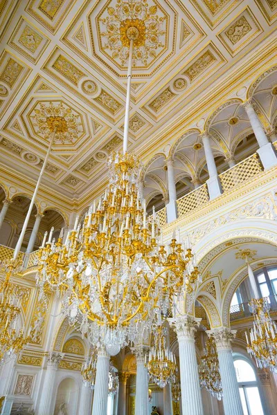 San Petersburgo, Rusia - 7 de julio de 2019 Interiores del Hermitage Mus — Foto de Stock