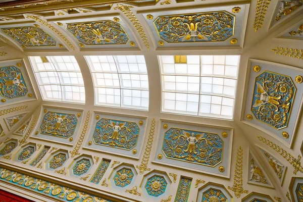 São Petersburgo, Rússia - 7 de julho de 2019 Interiores de Hermitage Mus — Fotografia de Stock