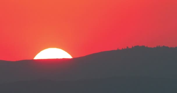 Grabación Acelerada Del Teleobjetivo Atardecer Desde Larga Distancia Veces Más — Vídeo de stock