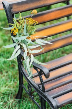 Dekor düğün. bir vintage Vazoda Çiçekler buket taze çiçekler