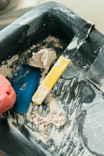 Ceramic mug made on a Potter's wheel in the workshop — Stock Photo, Image