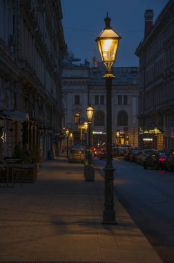 Kamera Nikon D90, Lens 18,0 105,0 mm f/3.5-5.6, pozlama 1/20, ISO 400, diyafram 5,3 