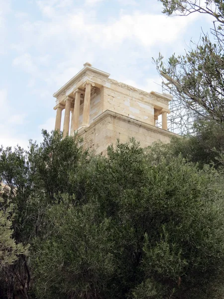 Evropa Řecko Athény Spodní Pohled Jednoho Chrámů Akropoli — Stock fotografie