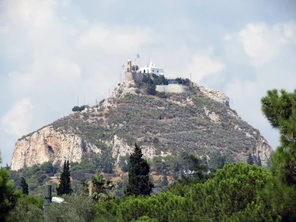 Europa Grecja Ateny Ładny Budynek Wieżą Wzgórzu — Zdjęcie stockowe