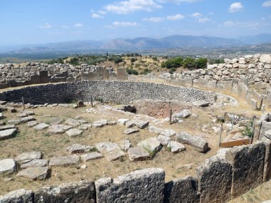 Avrupa, Yunanistan, Mycenae, modern Avrupa medeniyetinin beşiğine olan yerleşim, orta kısmında.
