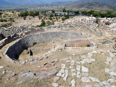 Avrupa, Yunanistan, Mycenae, yerleşim merkezinin üstten görünüm. Bir zamanlar yaşamış büyük cetveller.