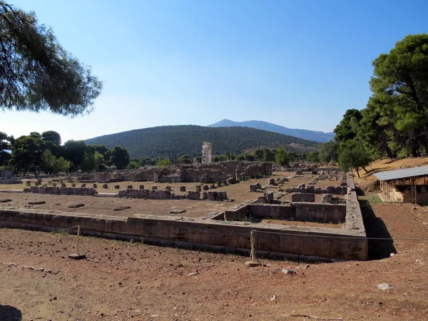 Avrupa, Yunanistan, Peloponnese, Epidaurus, Asklepios, iyileşme bir yer antik tapınak kalıntıları