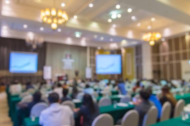 İş Bulanık Konferansı ve Konferans Salonunda Sunum.