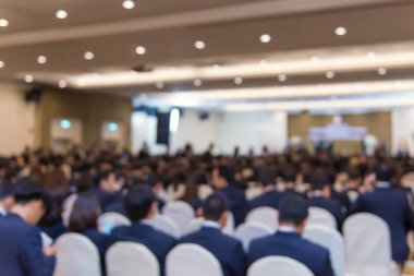İş Bulanık Konferansı ve Konferans Salonunda Sunum.