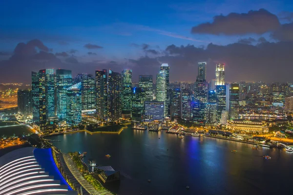 Edificio Oficinas Arquitectura Contemporánea Ciudad Bahía Marina Singapur Durante Crepúsculo —  Fotos de Stock
