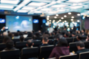 İş Bulanık Konferansı ve Konferans Salonunda Sunum.