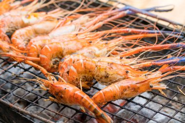 Fırında karides ızgarası, Tayland yemeği..