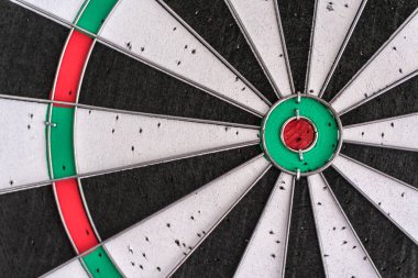 dart üzerinde çekim için daire hedefi amaçlayan Yönetim Kurulu, başarı için çalışır çok sonra gelir.