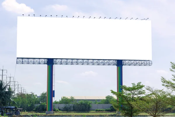 Grande Cartaz Branco Pronto Para Novo Anúncio — Fotografia de Stock