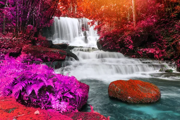 Bella Cascata Nella Foresta Pluviale Phu Vasca Berk Montagna Phetchabun — Foto Stock