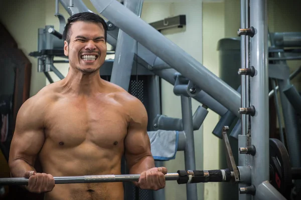Persoonlijke Fitnesstrainer Toon Zijn Spieren Sterke Kale Bodybuilder Met Zes — Stockfoto