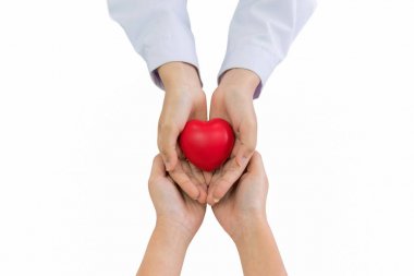 Doktor eller hasta ile kırmızı kalp tutarak, sağlık aşk, g