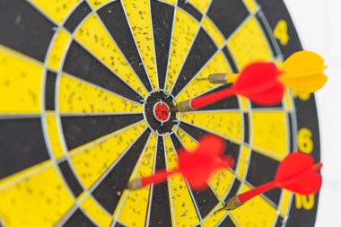 dart tahtası nişan çekim için daire hedef, succes geliyor