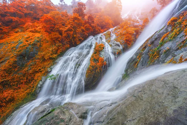 Pi Tu Gro waterfall is often called the Heart shaped waterfalls — Stock Photo, Image