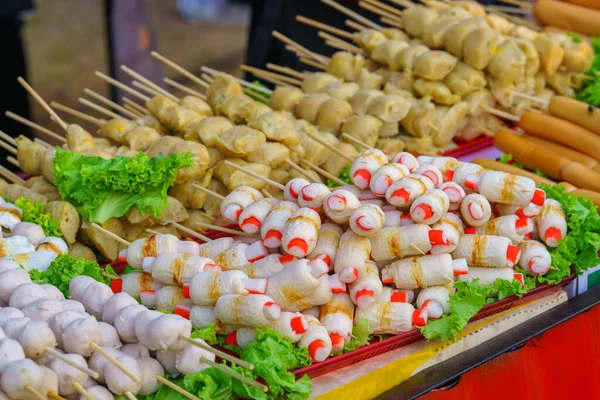 Klopsiki Ryby Piłka Fast Food Ulicznym Rynku Żywności Tajlandia — Zdjęcie stockowe