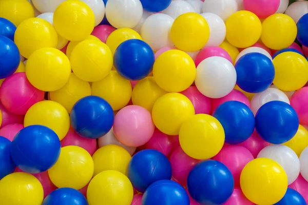 Nahaufnahme Von Plastikspielzeug Bunte Kugel Auf Dem Spielplatz Für Kinder — Stockfoto
