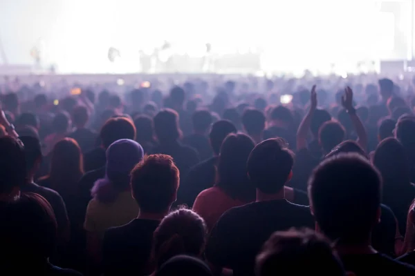 Marca Música Borrosa Que Muestra Escenario Concierto Vivo Desenfocado Iluminación — Foto de Stock