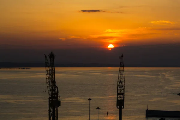 Griechischer Hafen bei Sonnenuntergang — Stockfoto