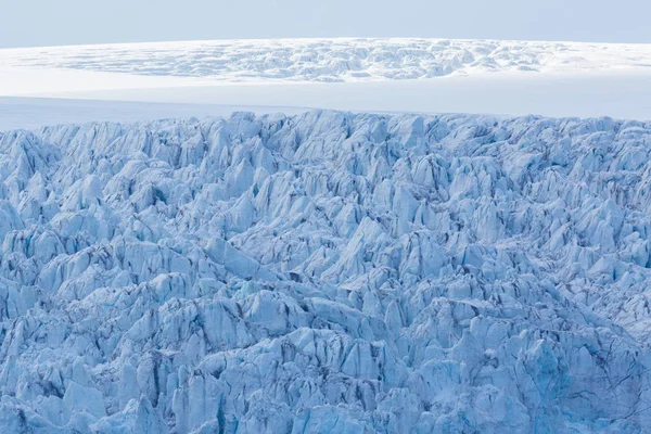 Докладна інформація про esmarkbreen льодовик тріщини в Шпіцберген — стокове фото