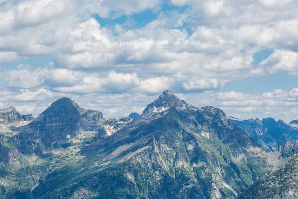 ティチーノスイスのコロナ・ディ・レドルタ山頂 — ストック写真