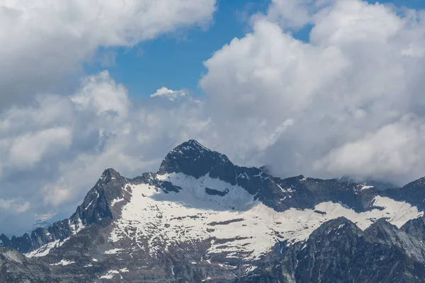 Вершини Швейцарського Монте Цукеро Тріанголіно Горах Тічино Темні Хмари — стокове фото