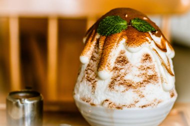 Kore tarzı dondurma veya Bingsu çikolata lezzet ile