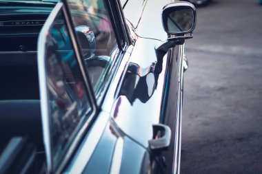 vintage araba penceresi yan dikiz aynası.eski vintage araba arka plan