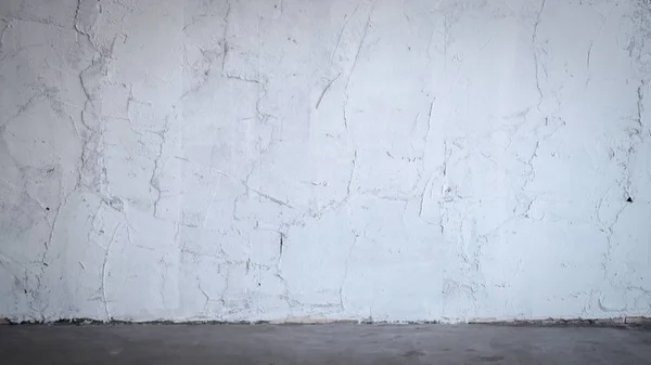 Le mur de texture ancienne en béton blanc grunge, sol en béton, conception d'idée de style loft moderne . — Photo