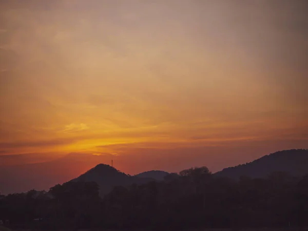 Bergkette Bei Sonnenuntergang See Blick Auf Den Bergsee Vor Der — Stockfoto