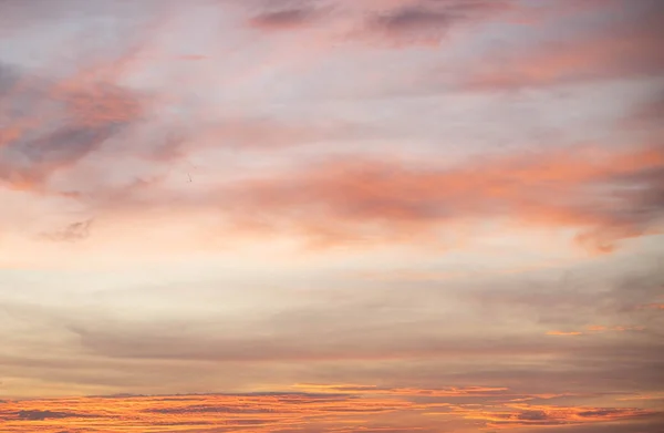 Západ Slunce Pozadí Obloha Měkkou Rozmazané Pastelové Barvy Růžovém Oranžovém — Stock fotografie