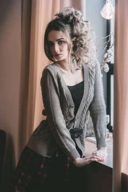 80 lerin tarzında kız