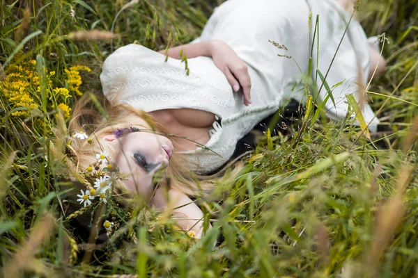 Menina Eslava Campo — Fotografia de Stock