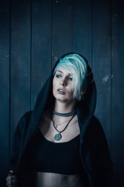 stüdyoda mistik kız