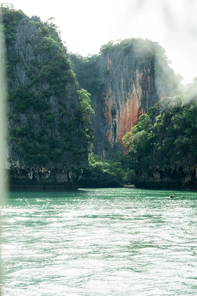 Rocky Sea tropikal Adaları