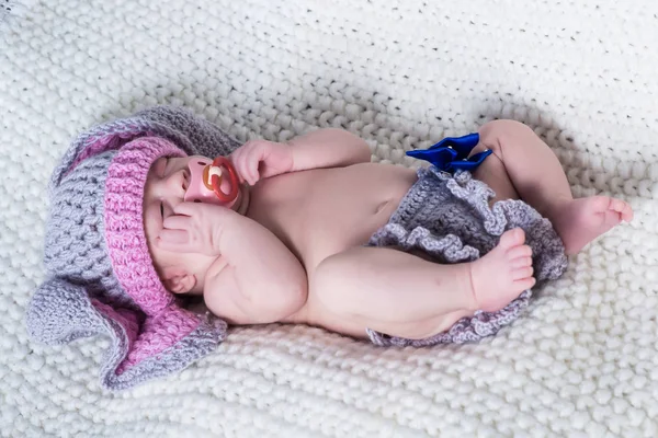 Pasgeboren Meisje Een Deken — Stockfoto